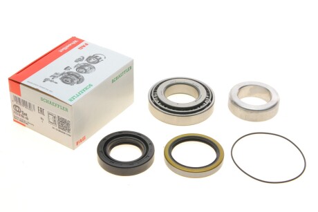 Підшипник маточини (задньої) Mitsubishi L200/L300/L400/Pajero 83-07 (opt-om) FAG 713 6195 40