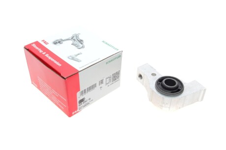 Сайлентблок важеля (переднього/знизу/ззаду) Citroen C5/C6 05- (алю подрамник)(VIN 11983 - (opt-om) FAG 829 0267 10