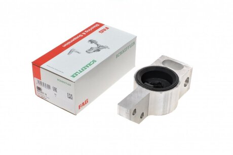 Сайлентблок важеля (переднього/знизу/ззаду) Audi Q3/VW Passat 1.4-2.0TDI 05- (opt-om) FAG 829 0575 10