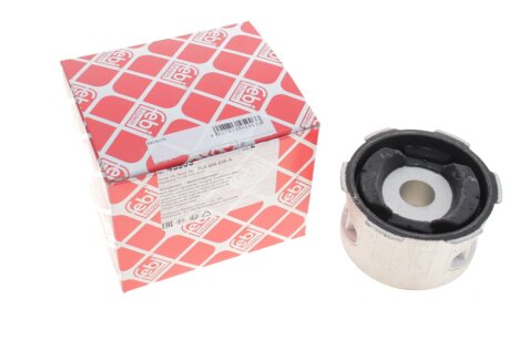 Сайлентблок балки (передньої) Audi Q7/Porsche Cayenne (opt-om) FEBI BILSTEIN 45903