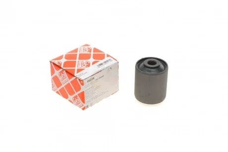 Сайлентблок важеля (переднього/знизу) Land Rover Range Rover III 3.0-5.0i 4x4 02-12 (opt-om) FEBI BILSTEIN 49226