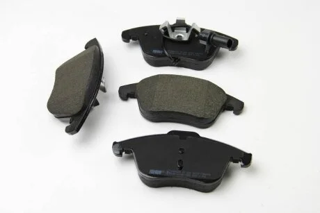 Колодки гальмівні дискові ПЕРЕДН AUDI A4 2007 -, A4 ALLROAD 2009 -, A5 2007 - -ua FERODO FDB4045