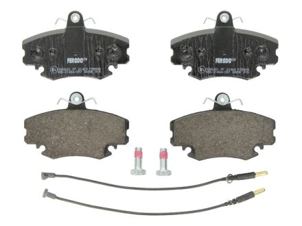 Колодки гальмівні дискові ПЕРЕДН DACIA LOGAN 04-, RENAULT 19, 20, 21, 25 86-, CLIO, SANDERO, MEGANE 96- FERODO FDB845