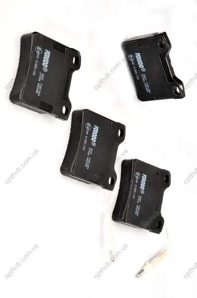 Комплект гальмівних колодок задн, MERCEDES V (638/2), VITO (W638) AUDI 80 B2 PEUGEOT 406, 605 1.8-3.0 02.86-10.04 FERODO FVR1044 (фото 1)