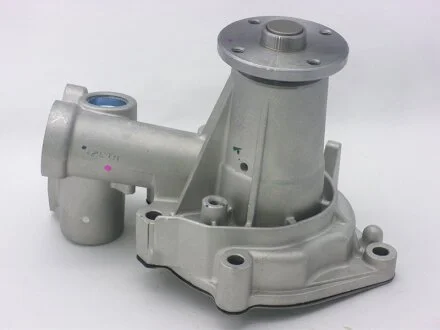 Насос водяний Hyundai Galloper 2.5TD 98-03/ H100 2.5 93-00/ Kia Pregio 2.5D 95-04/ Mitsubishi L200 92-07/ L300 -06/ Pajero -99 GMB GWHY107A