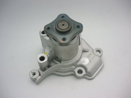 Насос водяний HYUNDAI/KIA i30, CEED, TUCSON, SPORTAGE C.I.U GMB GWHY-42A