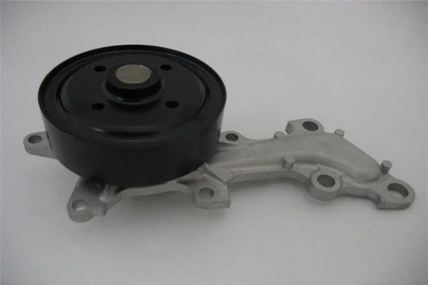Насос водяний Toyota Corolla 1.3 08-14 GMB GWT149AM (фото 1)