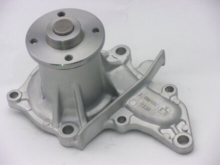 Насос водяний TOYOTA (Без упаковки) C.I.U GMB GWT-83A