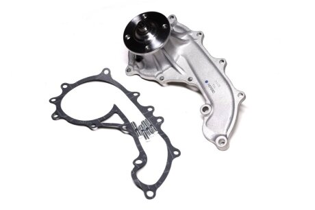 Насос водяний TOYOTA LAND CRUISER 93- GMB GWT-96A