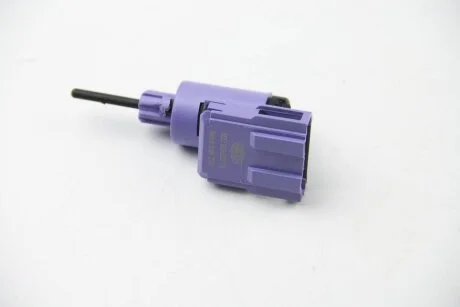 Вимикач ліхтаря стоп-сигналу 12V HELLA 6DD008622731