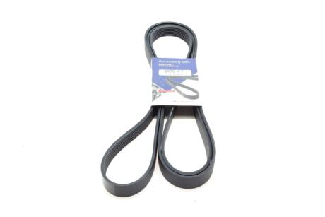 Ремінь генератора (поліклиновий) HUTCHINSON 2670 K 7