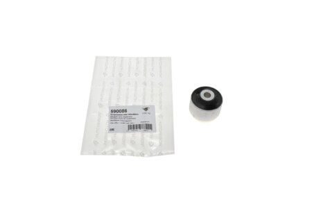 Сайлентблок важеля (переднього/зверху/всередині) VW Passat 94-08 UA63 HUTCHINSON 590086