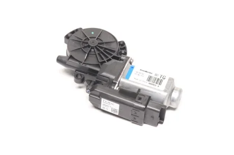 Автозапчасть Hyundai/Kia/Mobis 82450-3L010