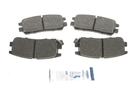 Колодки гальмівні (задні) Mitsubishi Pajero 90-/L400 95-05 (opt-om) ICER 140980