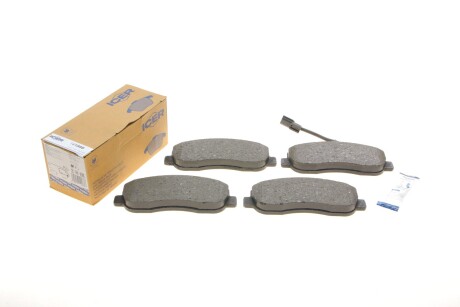 Колодки гальмівні (передні) Renault Master III/Opel Movano B/Nissan NV400 10- (+датчик) UA63 ICER 141999