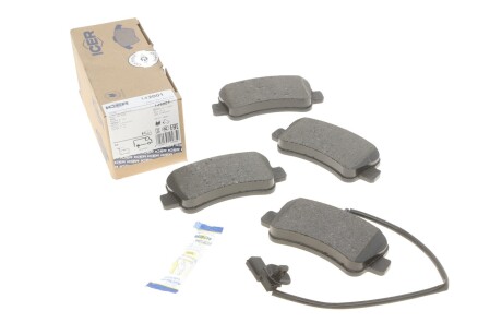 Колодки гальмівні (задні) Renault Master III/Opel Movano B/Nissan NV400 10- (+датчик)(однокатковий UA63 ICER 142001