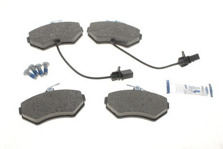 Колодки гальмівні (передні) Audi A4 94-08/Seat Exeo 08-13/VW Passat B5 96-00 (+датчики) UA63 ICER 181157-203