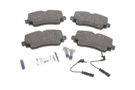 Колодки гальмівні (передні) MB A-class (W168) 97-04 (+датчики) UA63 ICER 181233-701