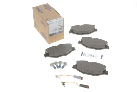 Колодки гальмівні (передні) MB E-class (W211/S211) 02-09 (+датчики) UA63 ICER 181527-701