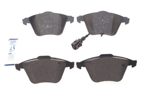 Колодки гальмівні (передні) Audi A3/TT/Skoda SuperB/VW Passat B6/B7/Golf IV-VI 02-15 (+датчик) UA63 ICER 181653