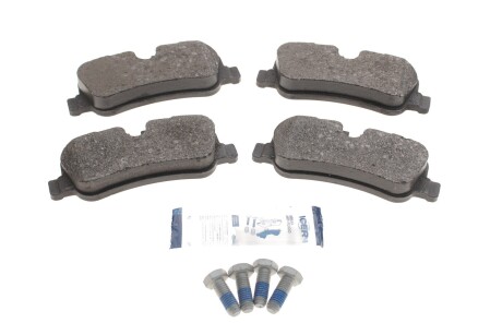 Колодки гальмівні (задні) Land Rover Discovery III/IV 04-/Range Rover 86- UA63 ICER 181661-700