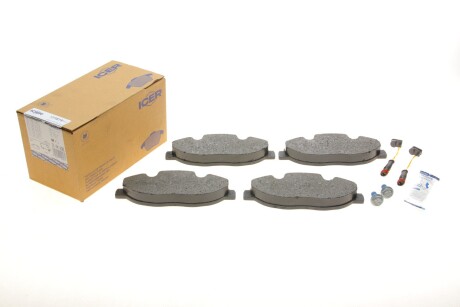 Колодки гальмівні (передні) MB Vito/Viano (W639) 03- (+датчики) UA63 ICER 181675-701