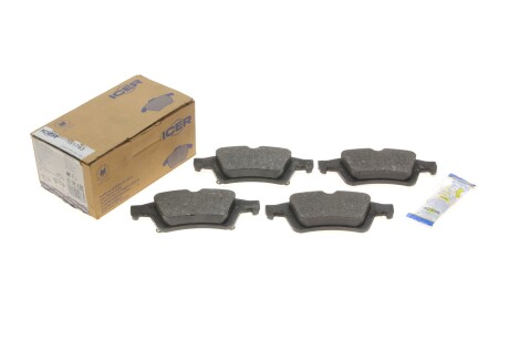 Колодки гальмівні (задні) Ford Focus II/Volvo S40/V50//Mazda 3 04-14/Mazda 5 05- UA63 ICER 181743