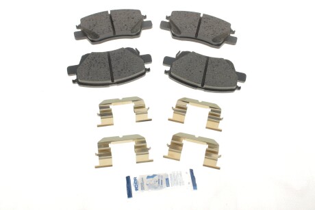 Колодки гальмивни (передни) Opel Ampera-E 17-19/Chevrolet Bolt/Volt/Cruze 15- (+датчик) (opt-om) ICER 182311