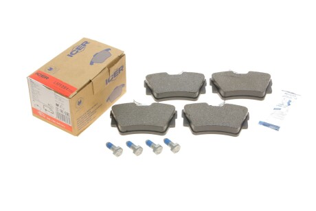 Колодки гальмивни (задни) Renault Trafic/Opel Vivaro/Nissan Primastar/Interstar 01-/NV300 16- UA63 ICER LM1351-700