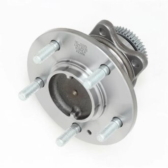 Ступица колеса в сборе HYUNDAI GRANDEUR (TG); KIA CARENS II (FJ), CARENS III (UN), OPIRUS (GH); REAR ILJIN IJ113021