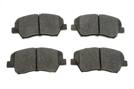 Колодки гальмівні (передні) Hyundai Elantra 10-/ i30 11-/ Kia Ceed/Cerato 12- R15 PARTS UA63 KAVO KBP-3030
