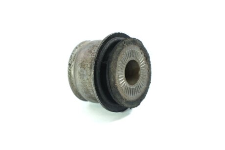 Сайлентблок балки AUDI 80,90, VW PASSAT 78-96 перед. міст LEMFORDER 10132 03