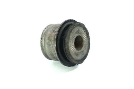 Сайлентблок балки AUDI 80,90, VW PASSAT 78-96 перед. мост (Пр-во) LEMFORDER 10132 03