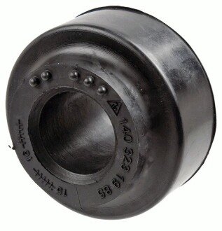 Втулка стабілізатора MERCEDES E-CLASS 95-02 перед. міст із двох сторін LEMFORDER 27436 01