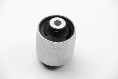 Сайлентблок важеля AUDI A4, A6, 04-11 перед. міст низ ззаду LEMFORDER 36761 01