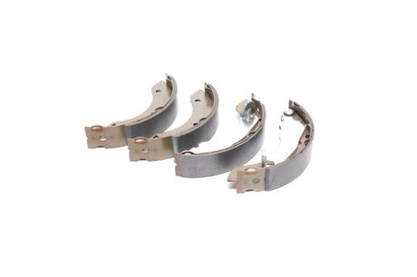 Колодка торм. барабан. FORD ESCORT задн. LPR 01390