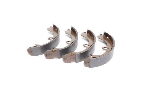 Колодка гальм. барабан. TOYOTA CAMRY, COROLLA задн. LPR 04530