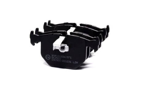 Колодка гальм. диск. BMW 3 (E46) задн. LPR 05P1231