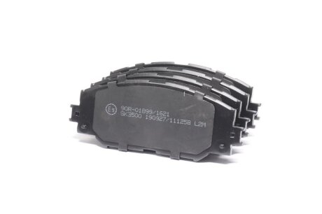 Колодка гальм. диск. TOYOTA AURIS, RAV 4 передн. LPR 05P1258