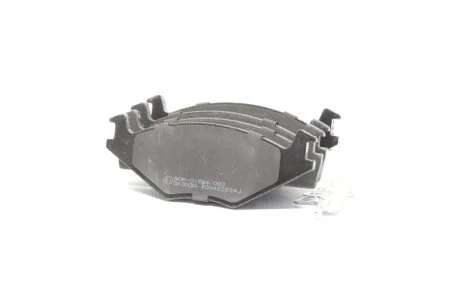 Колодка торм. диск. SEAT IBIZA II (6K1), VW GOLF II (19E, 1G1), PASSAT (32B) передн. (пр-во) LPR 05P224