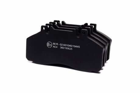 Колодка гальм. диск. MB 507/609/709/814 передн./задн. LPR 05P360