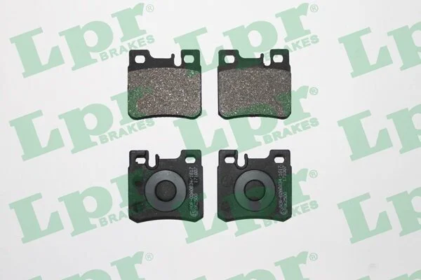 Комплект тормозных колодок LPR 05P428 (фото 1)