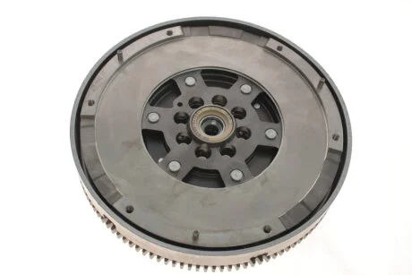 Маховик AUDI A4,A6, VW PASSAT 2.5TDI 00-05 (Вир-во LUK) LuK 415 0145 10
