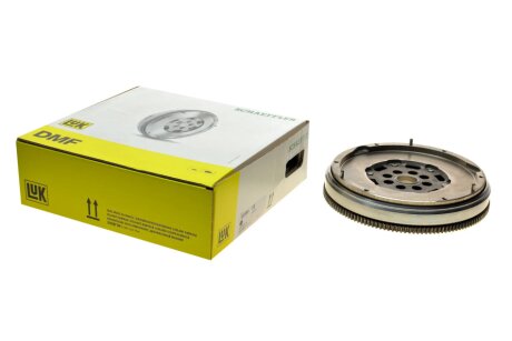 Маховик LuK 415 0323 10