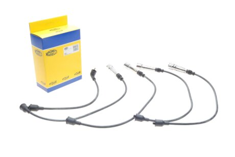 Комплект дротів запалювання (центральний провід 39см)(кор.код. MSQ0103) MAGNETI MARELLI 941319170103