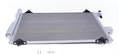 Радіатор кондиціонера Citroen C5 II/III/C6/Peugeot 407 1.6-3.0D 02- MAHLE UA63 MAHLE / KNECHT AC 585 001S
