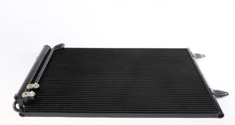 Радіатор кондиціонера VW Passat 05-14/CC 2.0TDI 11-16 (439x577x16) MAHLE UA63 MAHLE / KNECHT AC 666 000S