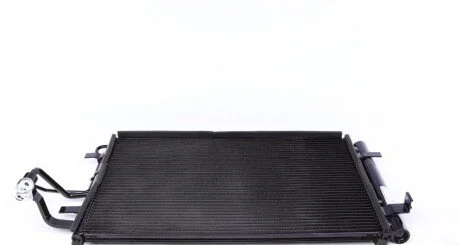 Радіатор кондиціонера Kia Ceed 1.4-2.0 06-12 MAHLE (opt-om) MAHLE / KNECHT AC 697 000S