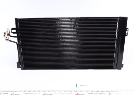 Радіатор кондиціонера MB Vito (W639) 2.2CDI 03-08 (кріплення на 2 шпильки) MAHLE (opt-om) MAHLE / KNECHT AC 762 000S
