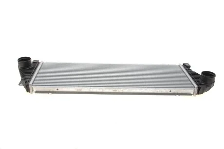 Радиатор интеркулера MB Sprinter TDI/CDI 96-06 MAHLE UA63 MAHLE / KNECHT CI 18 000S
